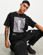 Nike Zero Gravity Pack Oversized Photo Print T-shirt In Black