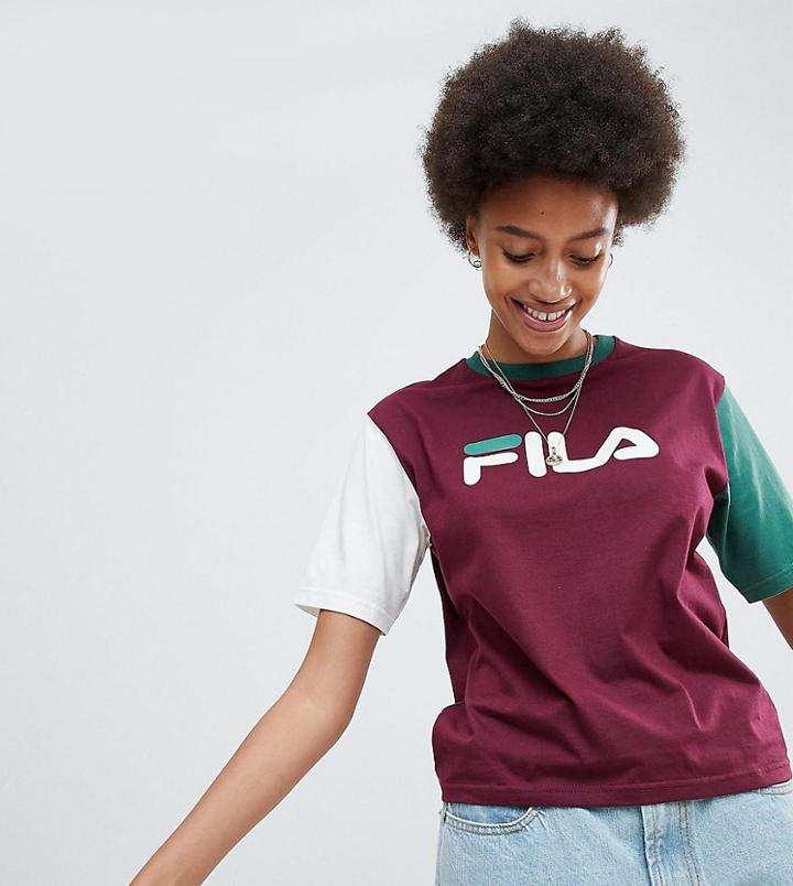Fila Oversized Boyfriend T-shirt With Chest Logo And Color Block Sleeves - Red