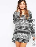 Diya Plus Long Sleeve Low Back Dress In Diamond Print