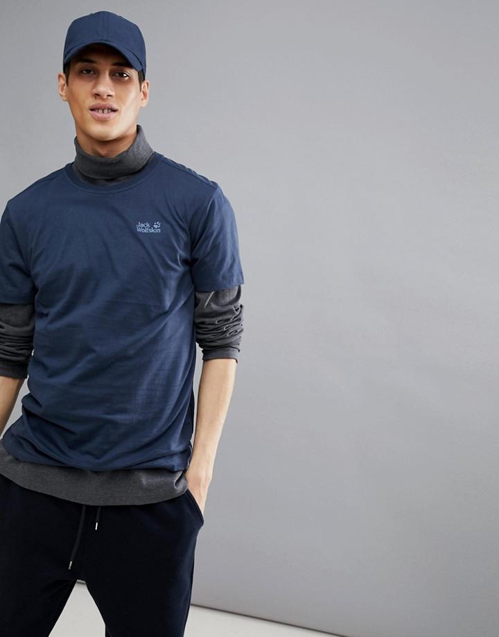 Jack Wolfskin Essential T-shirt In Navy - Navy