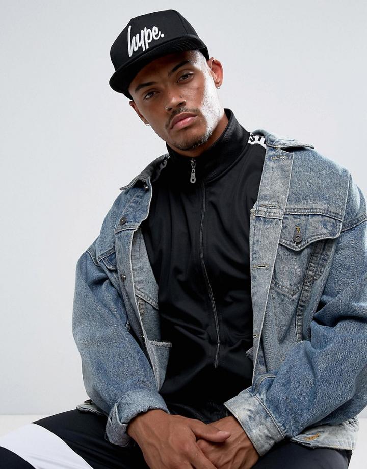 Hype Snapback Cap In Black With Logo - Black