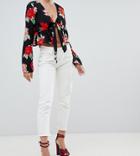 Missguided Petite Wrath Mom Jean In White - White