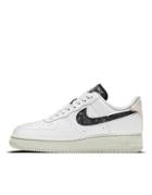Nike Air Force 1 '07 Se Sneakers In White