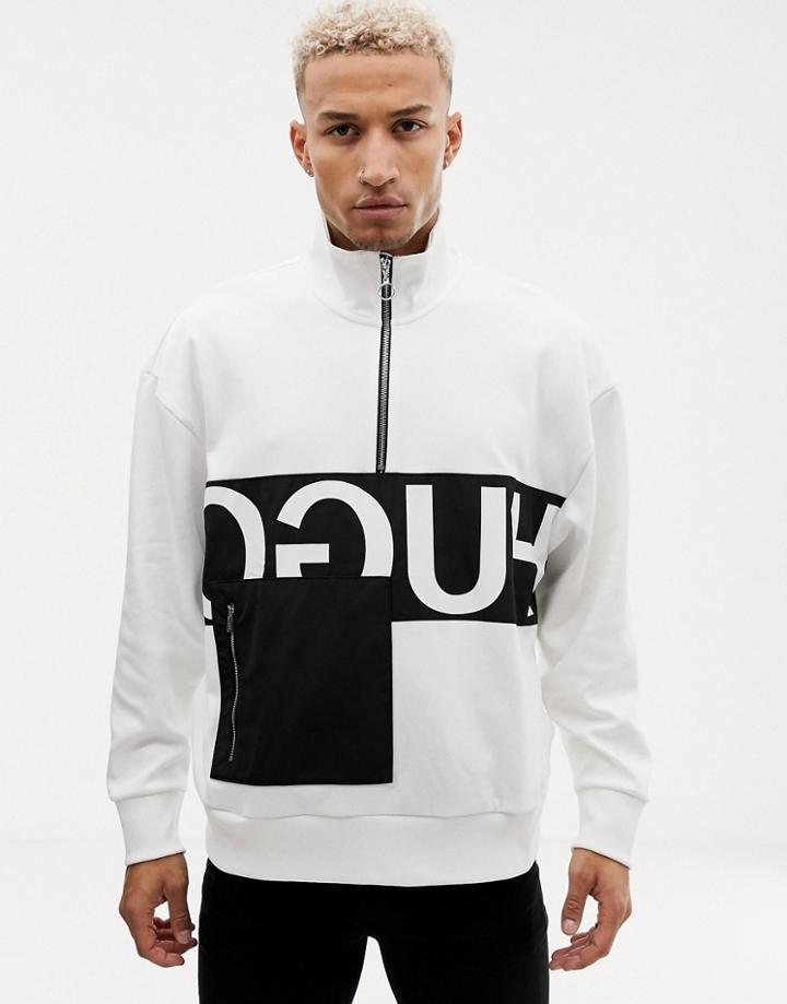 Hugo Darrius Half Zip Reverse Logo Sweat In White - White