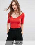 Monki V Front & Back T-shirt - Red
