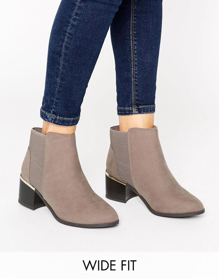 New Look Wide Fit Suedette Metal Detail Ankle Boot - Brown