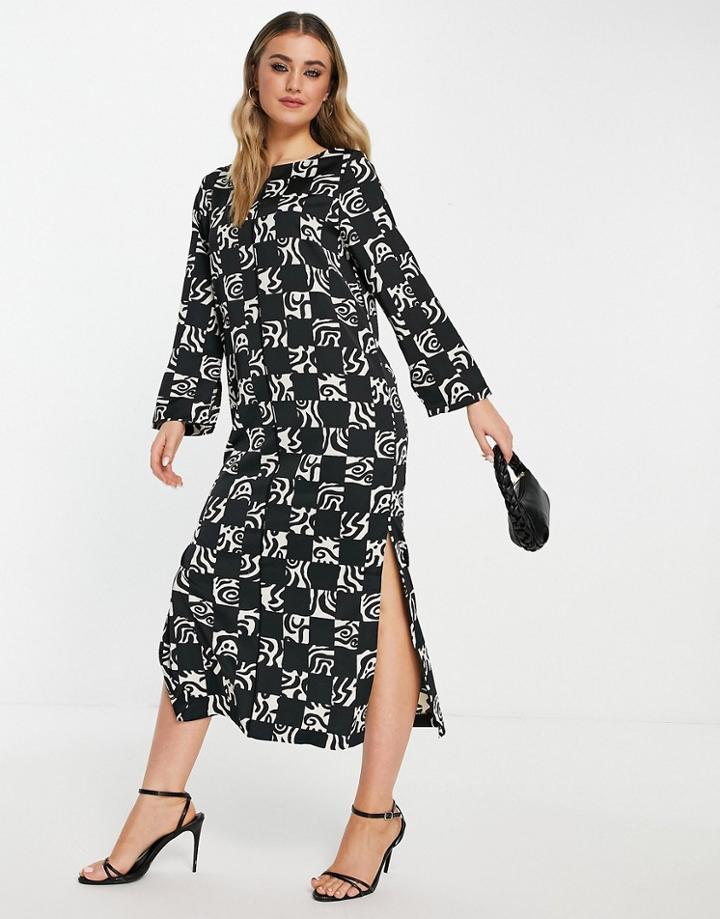 Monki Oversized Dress In Checkerboard Swirl Print-black