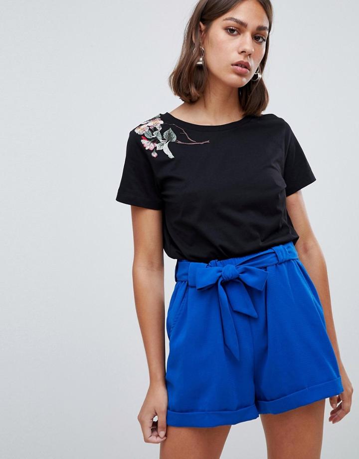 Moves By Minimum Embroidered T-shirt - Black