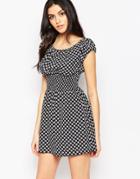 Ax Paris Shirred Waist Dress In Ditsy Print - Navy