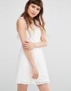 Qed London Daisy Print Dress - White