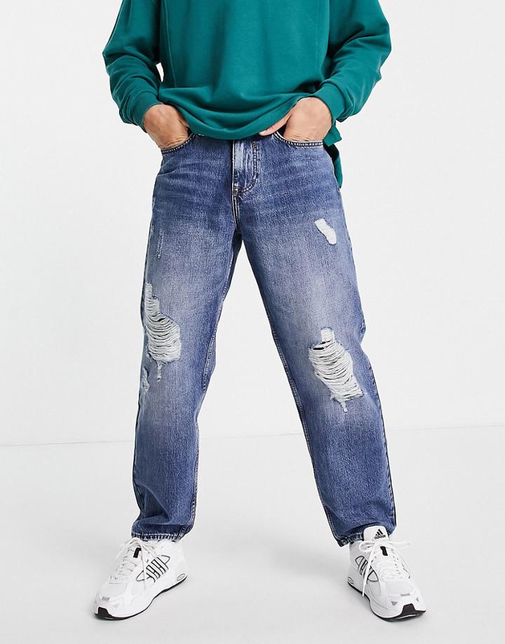 New Look Loose Fit Jeans With Rips In Blue Wash-blues