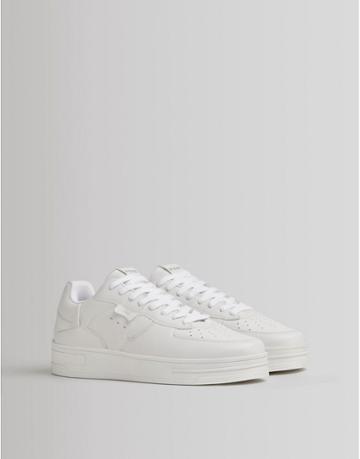 Bershka Sneakers In White
