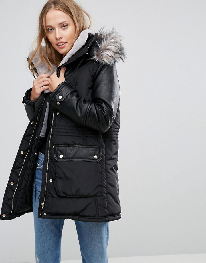 Amy Lynn Parka With Faux Fur Hood & Pocket Detail - Black