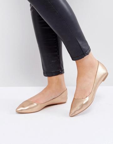 London Rebel Soft Point Pumps - Copper