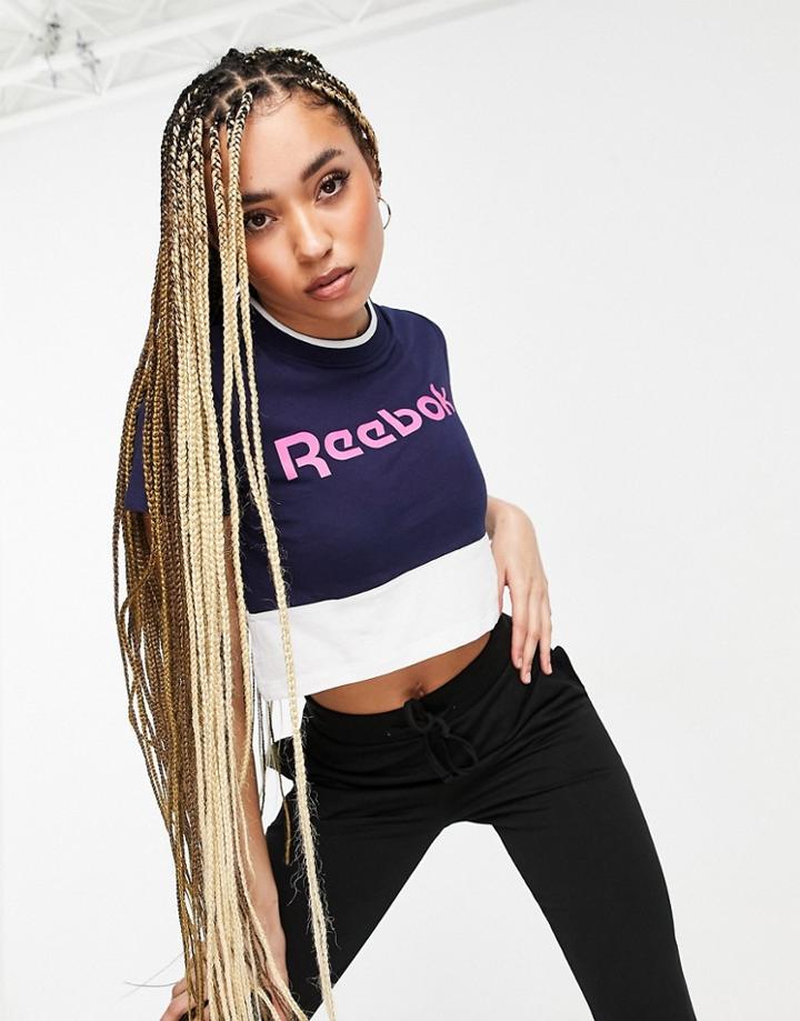 Reebok Te Linear Logo Crop T-shirt In White