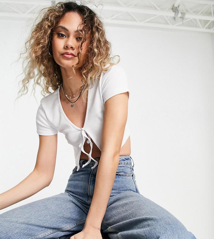 Daisy Street Short Sleeve Tie Front Top-white