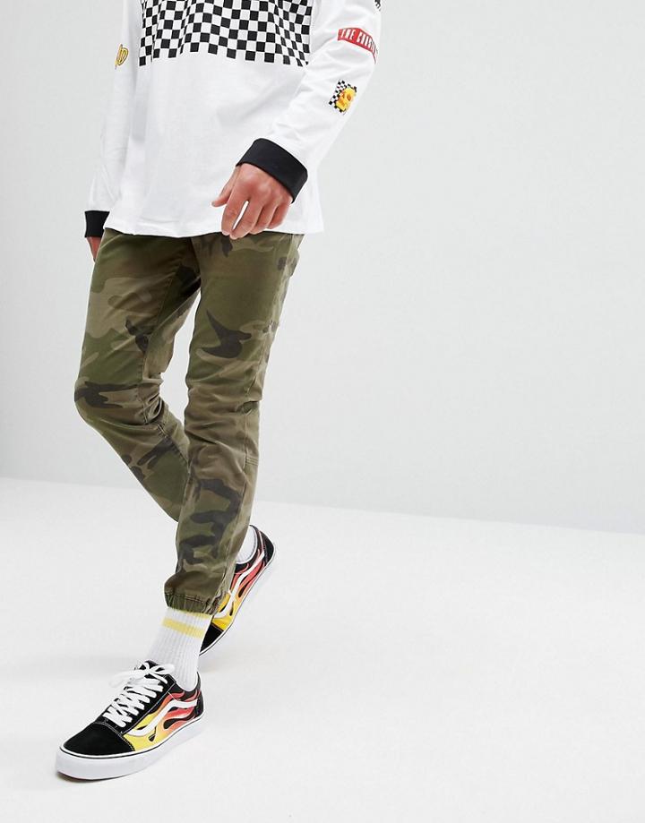 Pull & Bear Regular Fit Camo Print Cuffed Pants - Green
