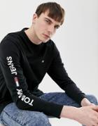 Tommy Jeans Regular Fit Long Sleeve T-shirt With Sleeve And Chest Logo In Black - Black