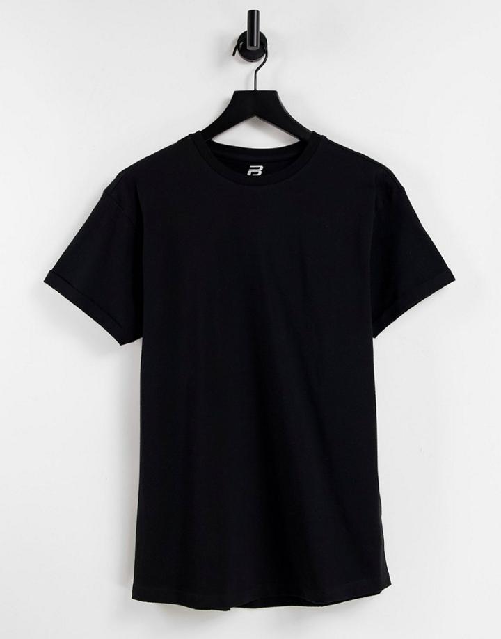 Pull & Bear Muscle Fit T-shirt In Black