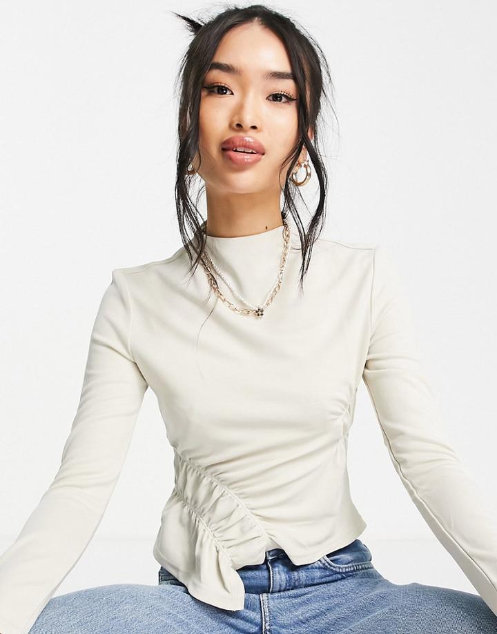 Urban Revivo Ruched Detail Top In Off White-green