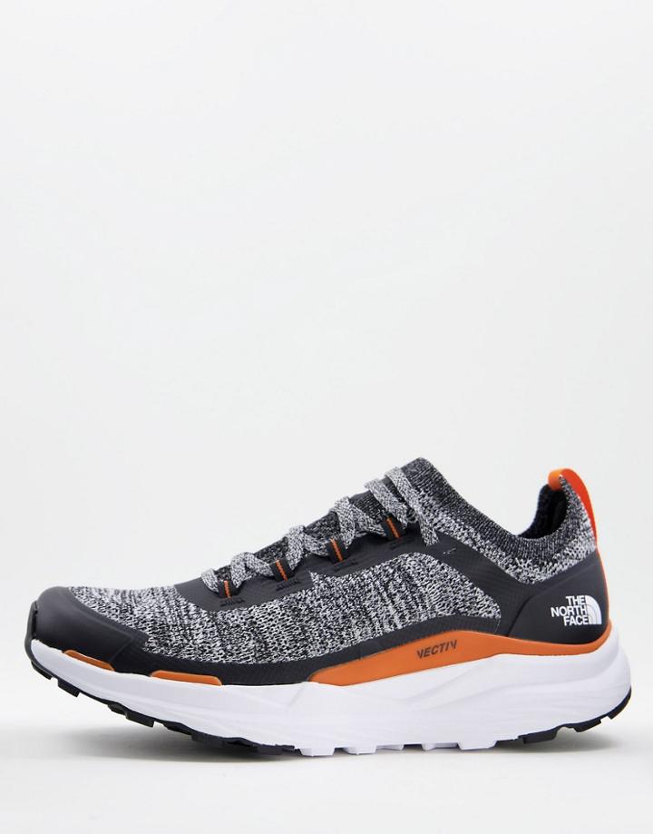 The North Face Vectiv Escape Sneakers In Gray-black