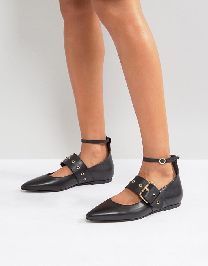 Gigi Hadid Leather Pointy Ballerina Shoe - Black