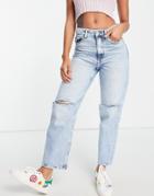 Bershka Knee Rip Boyfriend Jean In Washed Blue-blues