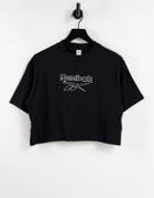 Reebok Large Logo Crop T-shirt In Black