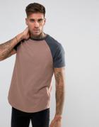 Asos T-shirt With Contrast Raglan And Curved Hem - Brown