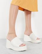 Qupid Chunky Flatform Mule Sandals In White