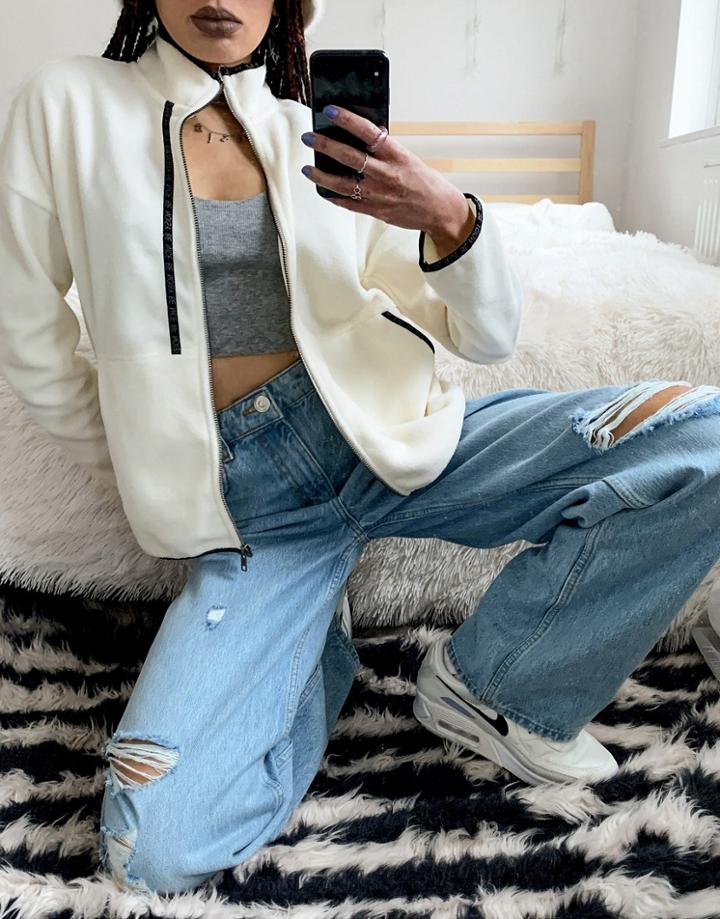 Noisy May Zip Through Fleece With Black Details In Cream-white