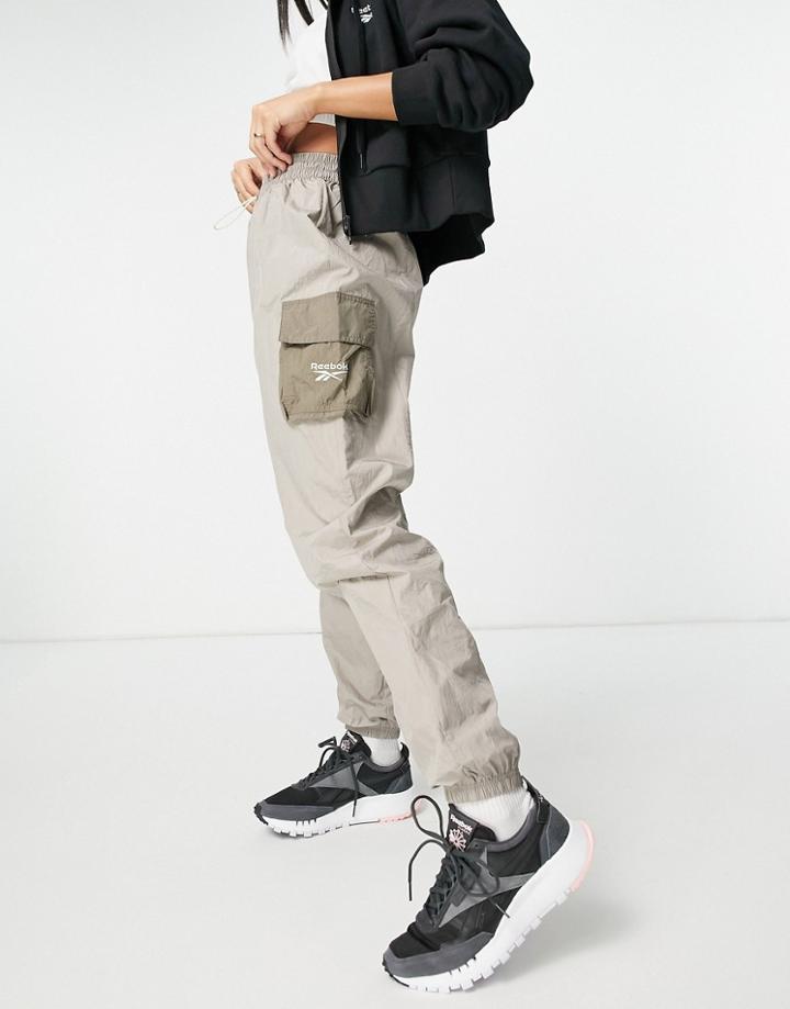 Reebok Logo Cargo Pants In Brown With Pocket Detail
