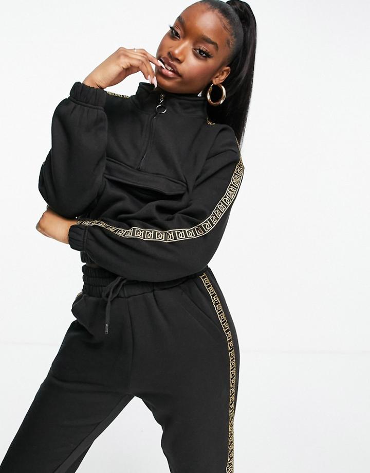 Pindydoll Zip Sweatshirt And Sweatpants Set With Side Stripe-black