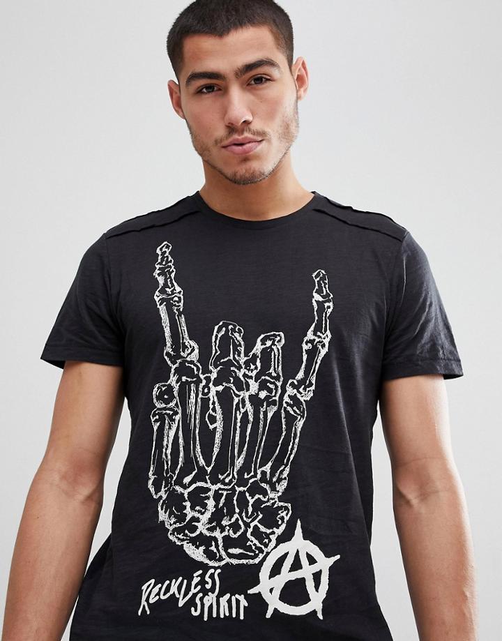 Solid T-shirt With Wreckless Spirit Print - Black