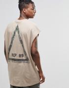 Asos Super Oversized Sleeveless T-shirt With Camo Triangle Back Print - Silver Mink