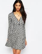 Qed London Skater Dress With Zip Front Detail - Black