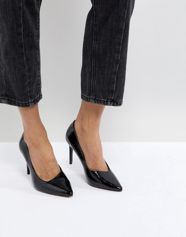 Stradivarius Patent Court Shoe - Black