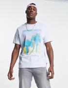 Levi's T-shirt With Chest Palm Print In Light Blue