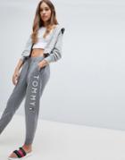 Tommy Hilfiger Logo Joggers In Gray - Gray