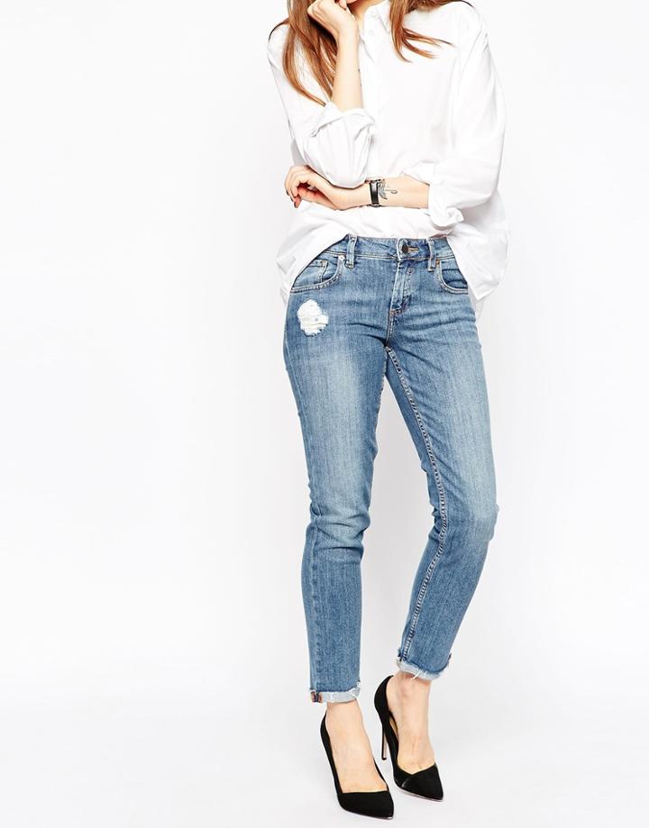 Asos Kimmi Shrunken Boyfriend Jeans In Lily Mid Wash With Rip And Repair - Midwash Blue