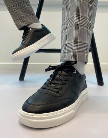 Schuh Warner Cupsole Sneakers In Black