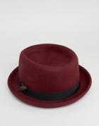 Asos Pork Pie Hat With Feather Band In Burgundy - Red