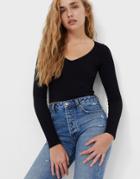 Stradivarius V-neck Ribbed Seamless Top In Black