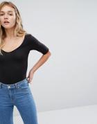 Monki V Front & Back T-shirt - Black