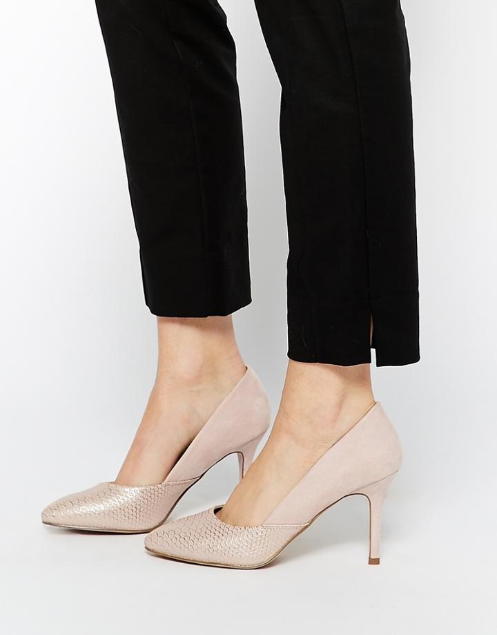 Miss Kg Savannah Pumps