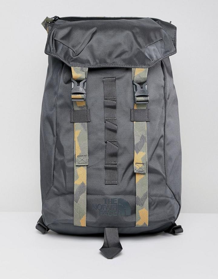 The North Face Lineage Backpack 23 Litres In Black - Black