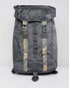 The North Face Lineage Backpack 23 Litres In Black - Black