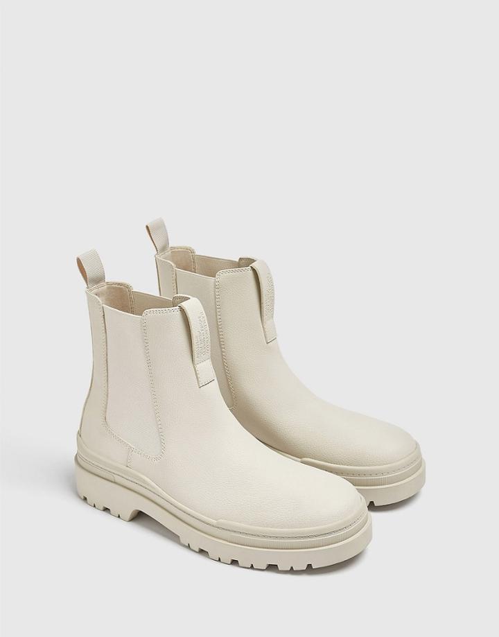 Pull & Bear Rubberized Chelsea Boot In Cream-neutral