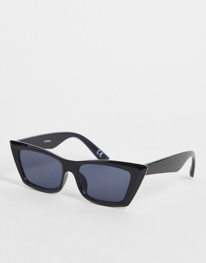 Topshop Plastic Cateye Sunglasses In Black