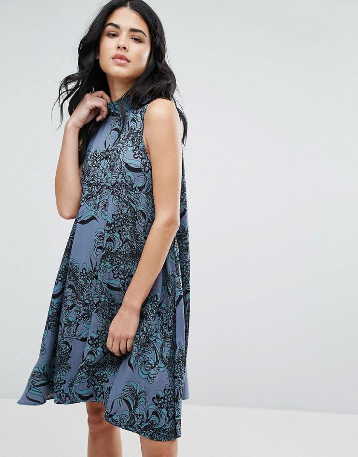 Vero Moda Swing Dress In Paisley Print - Multi